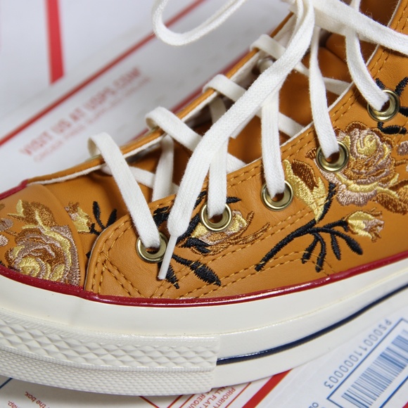 Converse Chuck 70 Olive Leather All Star High Tops - Picture 2 of 8